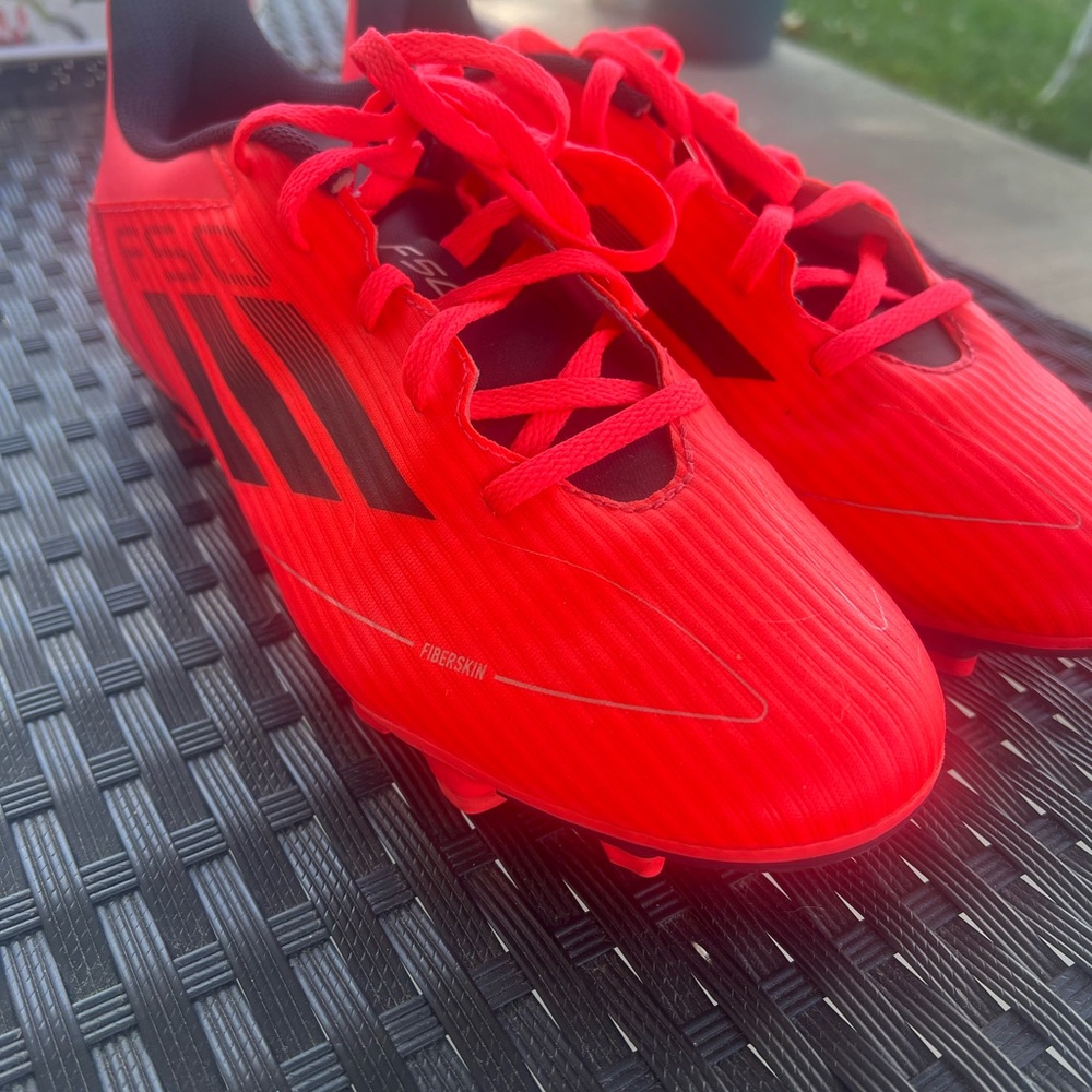 Adidas Soccer Cleats Like new!